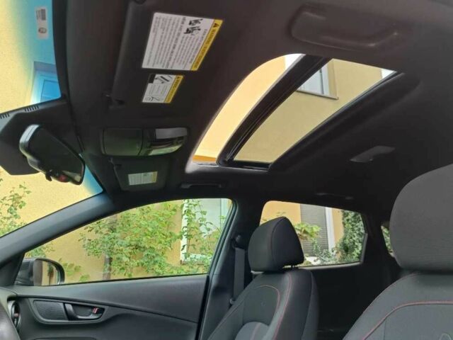 Черный Хендай Другая, объемом двигателя 1.6 л и пробегом 99 тыс. км за 12200 $, фото 10 на Automoto.ua