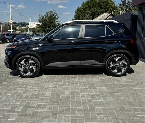 Черный Хендай Другая, объемом двигателя 1.6 л и пробегом 5 тыс. км за 18999 $, фото 7 на Automoto.ua