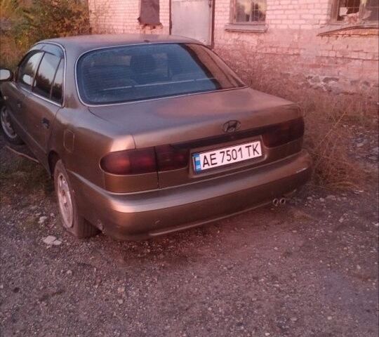 Коричневый Хендай Другая, объемом двигателя 2 л и пробегом 200 тыс. км за 1687 $, фото 1 на Automoto.ua