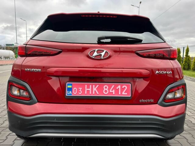 Красный Хендай Другая, объемом двигателя 0 л и пробегом 153 тыс. км за 16300 $, фото 4 на Automoto.ua