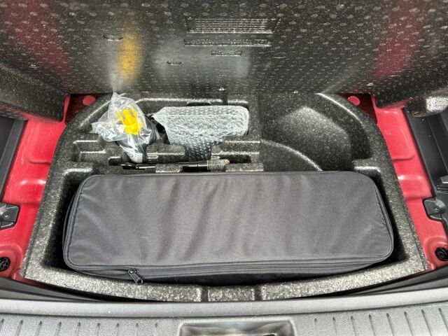 Красный Хендай Другая, объемом двигателя 0 л и пробегом 153 тыс. км за 16300 $, фото 15 на Automoto.ua