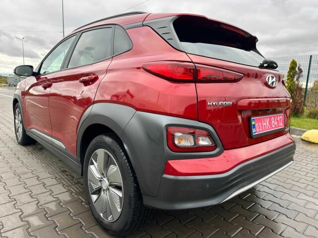 Красный Хендай Другая, объемом двигателя 0 л и пробегом 153 тыс. км за 16300 $, фото 3 на Automoto.ua