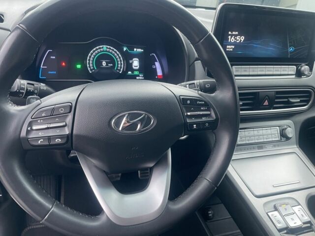 Красный Хендай Другая, объемом двигателя 0 л и пробегом 55 тыс. км за 15700 $, фото 16 на Automoto.ua