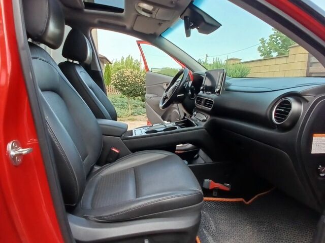 Червоний Хендай Інша, об'ємом двигуна 0 л та пробігом 220 тис. км за 16300 $, фото 6 на Automoto.ua