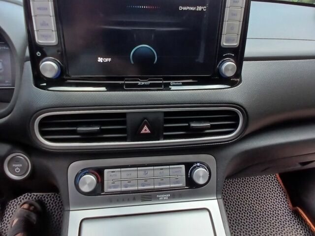 Червоний Хендай Інша, об'ємом двигуна 0 л та пробігом 220 тис. км за 16300 $, фото 11 на Automoto.ua