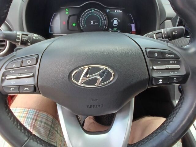 Червоний Хендай Інша, об'ємом двигуна 0 л та пробігом 220 тис. км за 16300 $, фото 10 на Automoto.ua