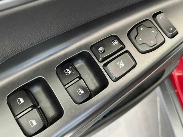 Красный Хендай Другая, объемом двигателя 0 л и пробегом 103 тыс. км за 18000 $, фото 19 на Automoto.ua