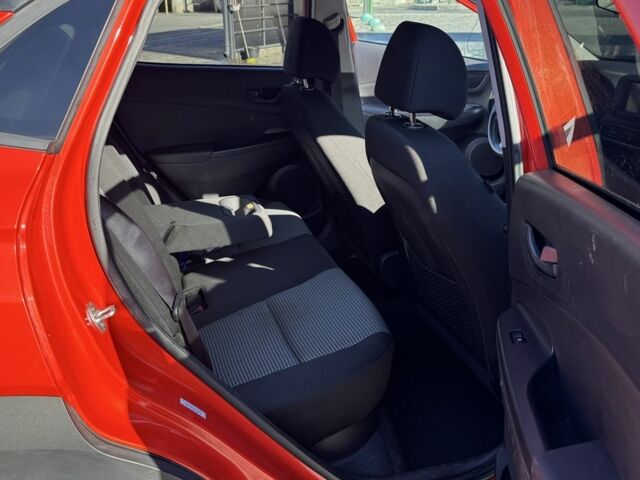 Красный Хендай Другая, объемом двигателя 2 л и пробегом 105 тыс. км за 14700 $, фото 19 на Automoto.ua