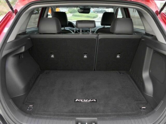 Красный Хендай Другая, объемом двигателя 0 л и пробегом 48 тыс. км за 15000 $, фото 12 на Automoto.ua