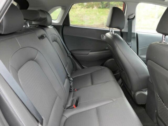 Красный Хендай Другая, объемом двигателя 0 л и пробегом 34 тыс. км за 14300 $, фото 11 на Automoto.ua