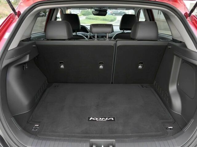 Красный Хендай Другая, объемом двигателя 0 л и пробегом 37 тыс. км за 11500 $, фото 13 на Automoto.ua