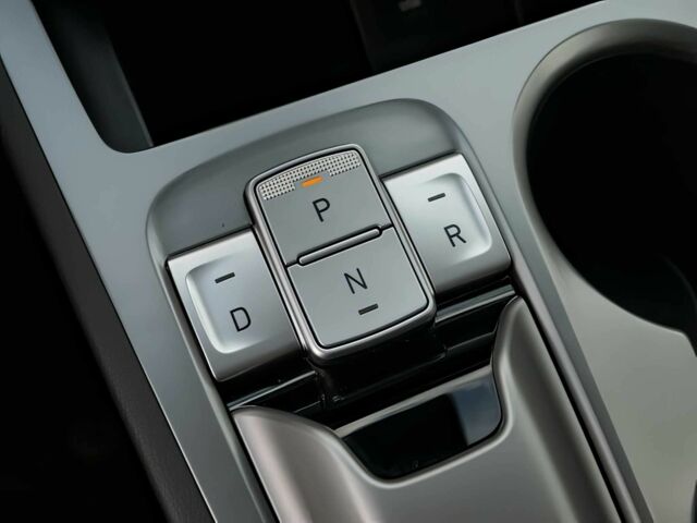 Красный Хендай Другая, объемом двигателя 0 л и пробегом 37 тыс. км за 11500 $, фото 8 на Automoto.ua