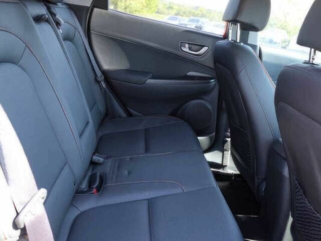 Красный Хендай Другая, объемом двигателя 1.6 л и пробегом 42 тыс. км за 11000 $, фото 10 на Automoto.ua