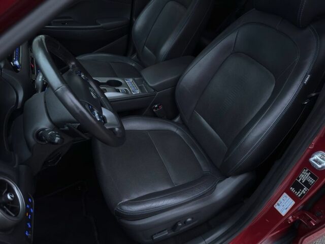 Красный Хендай Другая, объемом двигателя 0 л и пробегом 104 тыс. км за 20999 $, фото 6 на Automoto.ua