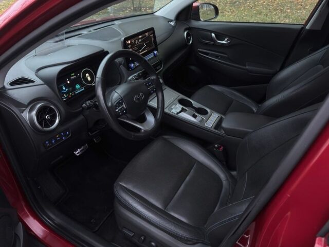 Красный Хендай Другая, объемом двигателя 0 л и пробегом 104 тыс. км за 20999 $, фото 5 на Automoto.ua