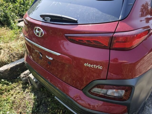 Красный Хендай Другая, объемом двигателя 0 л и пробегом 90 тыс. км за 4700 $, фото 7 на Automoto.ua