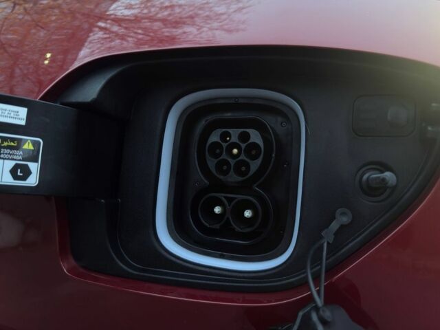 Красный Хендай Другая, объемом двигателя 0 л и пробегом 104 тыс. км за 20999 $, фото 19 на Automoto.ua