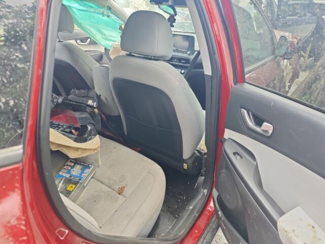 Червоний Хендай Інша, об'ємом двигуна 0 л та пробігом 56 тис. км за 5200 $, фото 5 на Automoto.ua