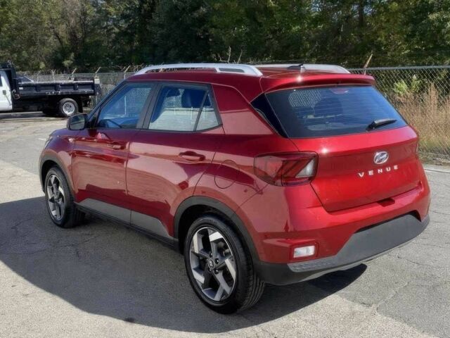 Красный Хендай Другая, объемом двигателя 1.6 л и пробегом 14 тыс. км за 12000 $, фото 3 на Automoto.ua