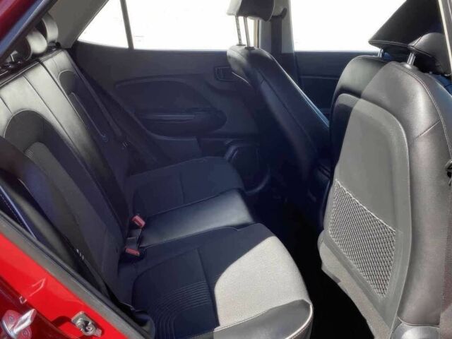 Красный Хендай Другая, объемом двигателя 1.6 л и пробегом 14 тыс. км за 12000 $, фото 9 на Automoto.ua