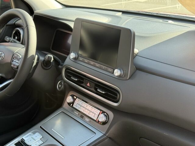 Красный Хендай Другая, объемом двигателя 0 л и пробегом 48 тыс. км за 19900 $, фото 8 на Automoto.ua