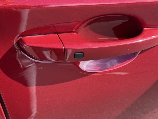 Красный Хендай Другая, объемом двигателя 0 л и пробегом 48 тыс. км за 19900 $, фото 6 на Automoto.ua