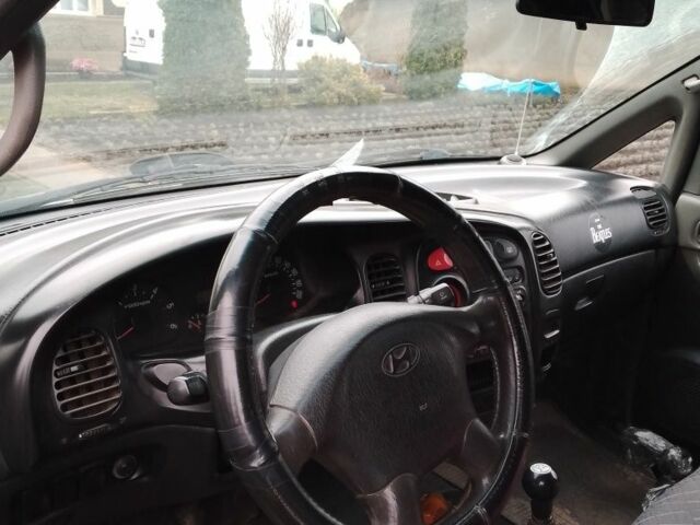 Хендай Другая, объемом двигателя 0 л и пробегом 0 тыс. км за 4200 $, фото 4 на Automoto.ua