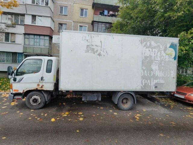 Хендай Другая, объемом двигателя 3.3 л и пробегом 0 тыс. км за 4300 $, фото 2 на Automoto.ua