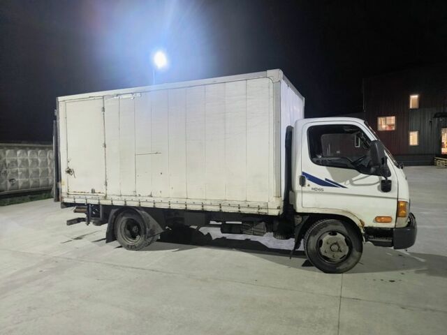 Хендай Другая, объемом двигателя 3.3 л и пробегом 0 тыс. км за 7000 $, фото 1 на Automoto.ua