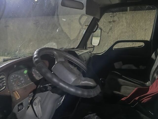 Хендай Другая, объемом двигателя 3.3 л и пробегом 0 тыс. км за 7000 $, фото 5 на Automoto.ua