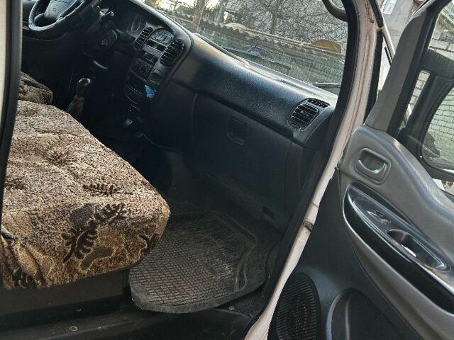 Хендай Інша, об'ємом двигуна 0 л та пробігом 0 тис. км за 5500 $, фото 6 на Automoto.ua