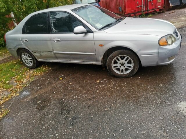 Серый Хендай Другая, объемом двигателя 1.6 л и пробегом 250 тыс. км за 850 $, фото 2 на Automoto.ua