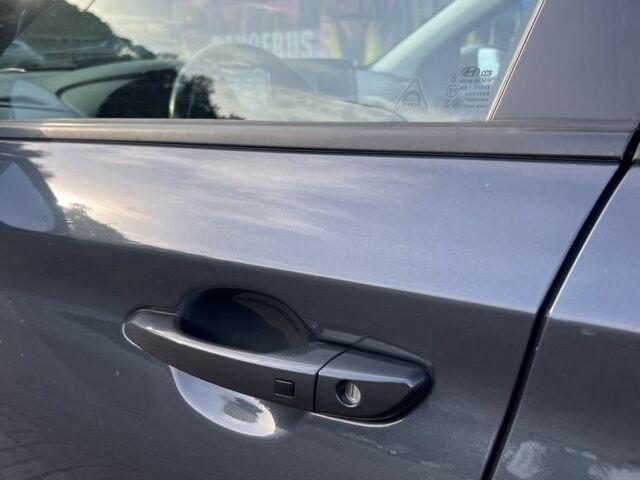 Серый Хендай Другая, объемом двигателя 0 л и пробегом 113 тыс. км за 16500 $, фото 9 на Automoto.ua