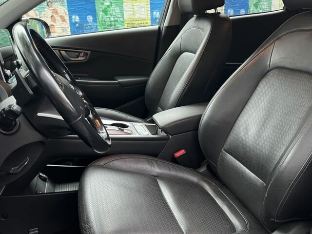 Серый Хендай Другая, объемом двигателя 0 л и пробегом 113 тыс. км за 16500 $, фото 4 на Automoto.ua