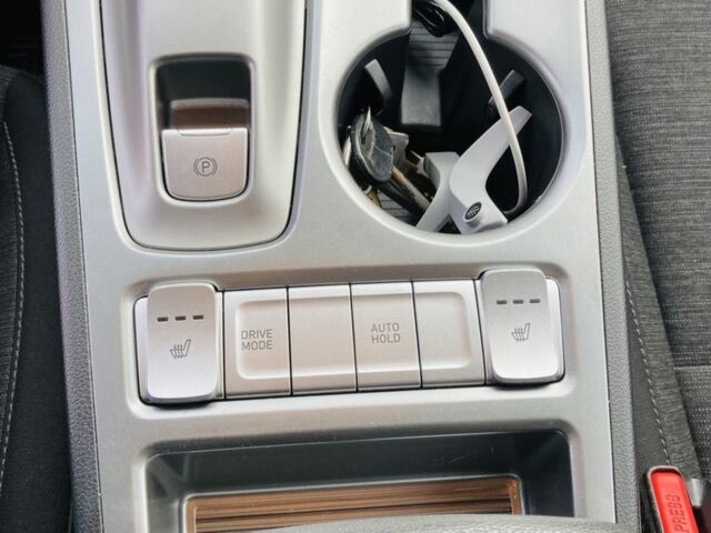 Серый Хендай Другая, объемом двигателя 0 л и пробегом 40 тыс. км за 18200 $, фото 8 на Automoto.ua