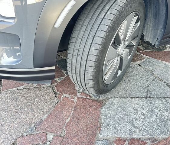 Сірий Хендай Інша, об'ємом двигуна 0 л та пробігом 74 тис. км за 15700 $, фото 8 на Automoto.ua