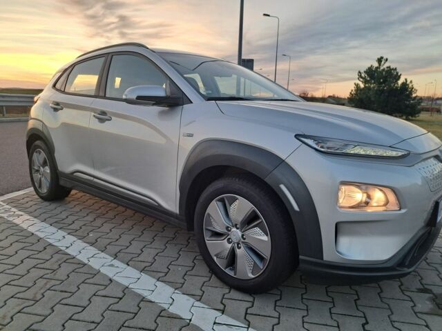 Серый Хендай Другая, объемом двигателя 0 л и пробегом 98 тыс. км за 19385 $, фото 1 на Automoto.ua