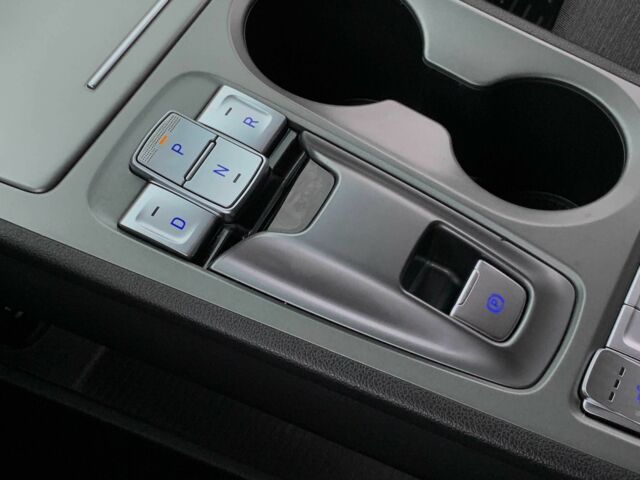 Серый Хендай Другая, объемом двигателя 0 л и пробегом 47 тыс. км за 17355 $, фото 20 на Automoto.ua