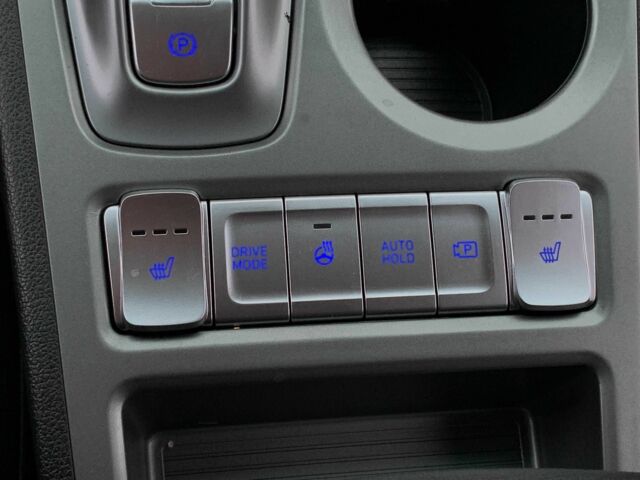 Серый Хендай Другая, объемом двигателя 0 л и пробегом 47 тыс. км за 17355 $, фото 19 на Automoto.ua