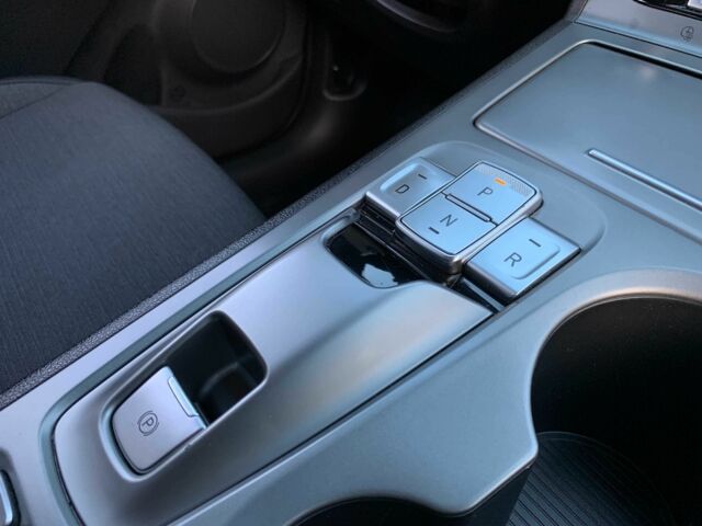 Сірий Хендай Інша, об'ємом двигуна 0 л та пробігом 35 тис. км за 17999 $, фото 17 на Automoto.ua