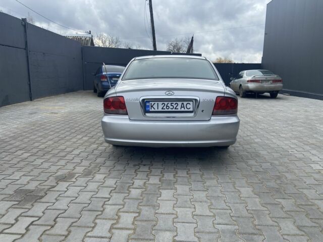 Серый Хендай Другая, объемом двигателя 2 л и пробегом 270 тыс. км за 2750 $, фото 2 на Automoto.ua