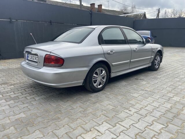 Серый Хендай Другая, объемом двигателя 2 л и пробегом 270 тыс. км за 2750 $, фото 1 на Automoto.ua