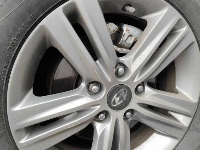 Сірий Хендай Інша, об'ємом двигуна 2 л та пробігом 240 тис. км за 10200 $, фото 2 на Automoto.ua