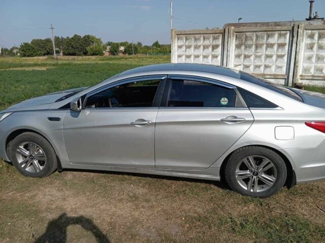 Сірий Хендай Інша, об'ємом двигуна 2 л та пробігом 240 тис. км за 10200 $, фото 10 на Automoto.ua