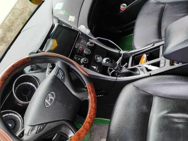 Сірий Хендай Інша, об'ємом двигуна 2 л та пробігом 240 тис. км за 10200 $, фото 8 на Automoto.ua