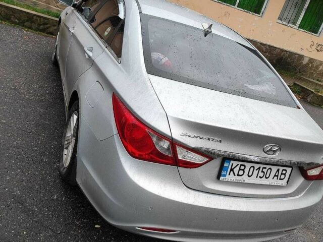 Сірий Хендай Інша, об'ємом двигуна 2 л та пробігом 240 тис. км за 10200 $, фото 6 на Automoto.ua