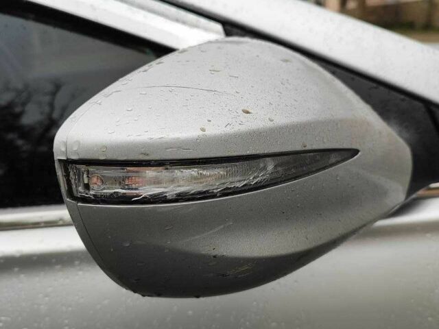 Сірий Хендай Інша, об'ємом двигуна 2 л та пробігом 240 тис. км за 10200 $, фото 4 на Automoto.ua