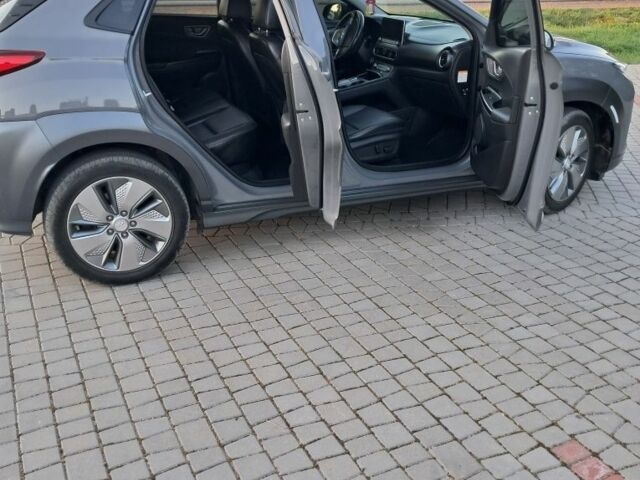 Серый Хендай Другая, объемом двигателя 0 л и пробегом 70 тыс. км за 17999 $, фото 6 на Automoto.ua