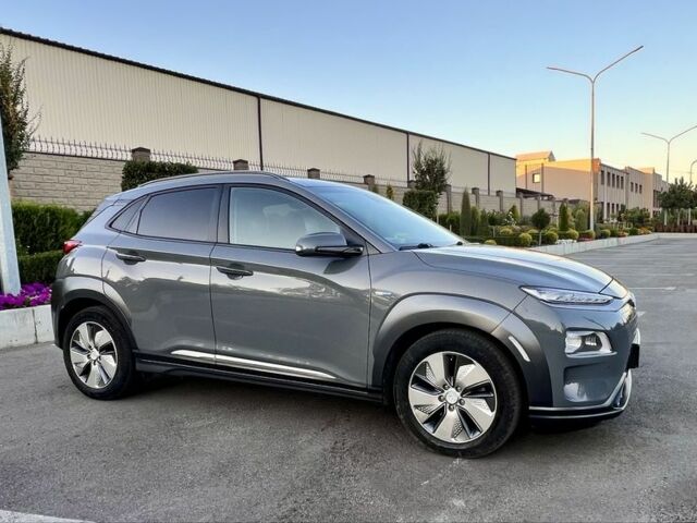 Серый Хендай Другая, объемом двигателя 0 л и пробегом 123 тыс. км за 17999 $, фото 3 на Automoto.ua