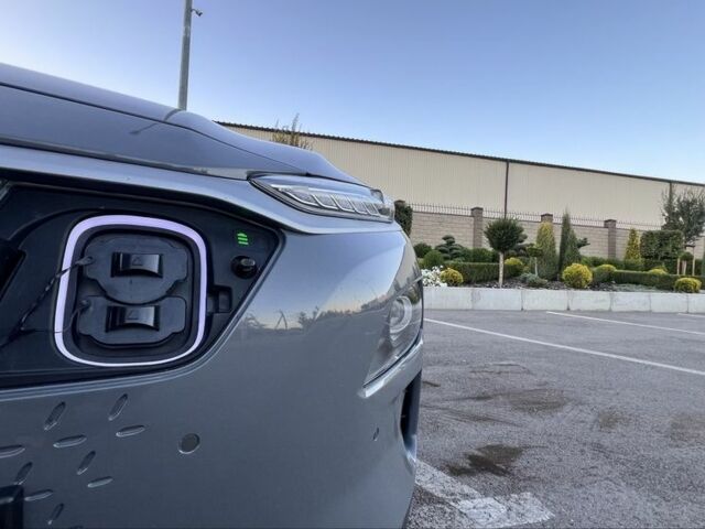 Серый Хендай Другая, объемом двигателя 0 л и пробегом 123 тыс. км за 17999 $, фото 7 на Automoto.ua